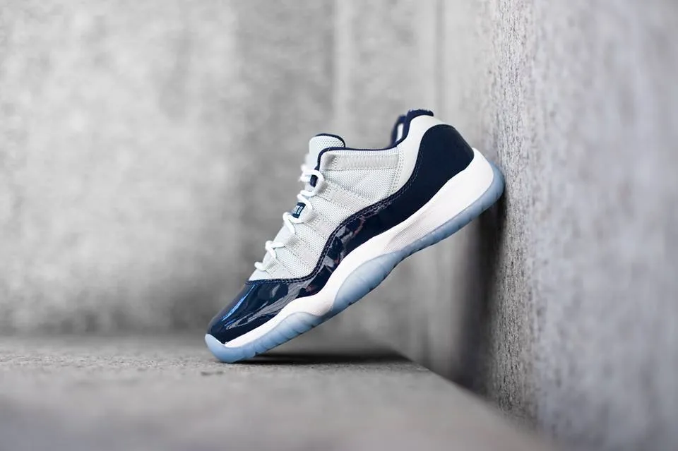 Air Jordan 11 Retro Low 'Grey Mist'