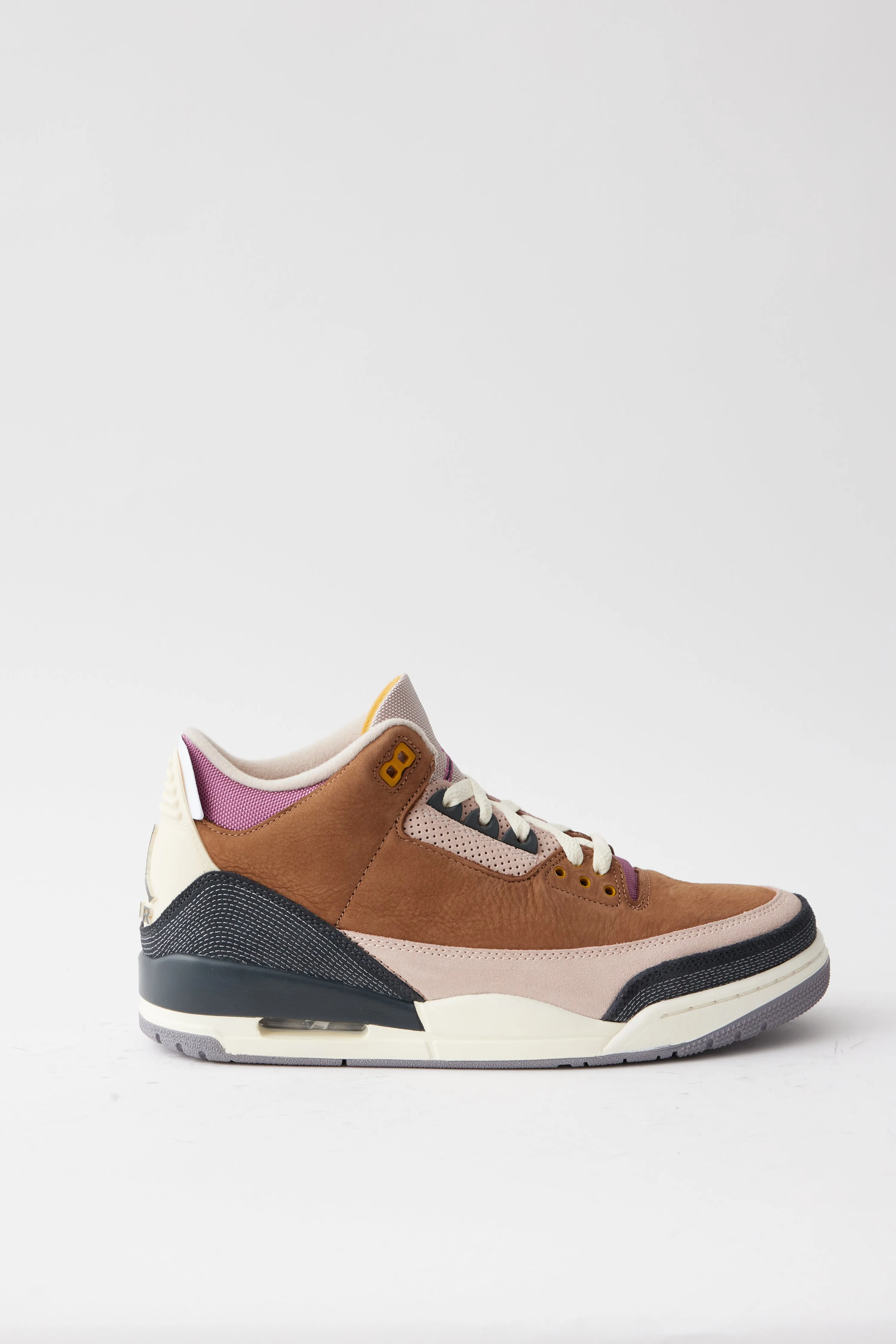 Air Jordan 3 Retro Sneaker