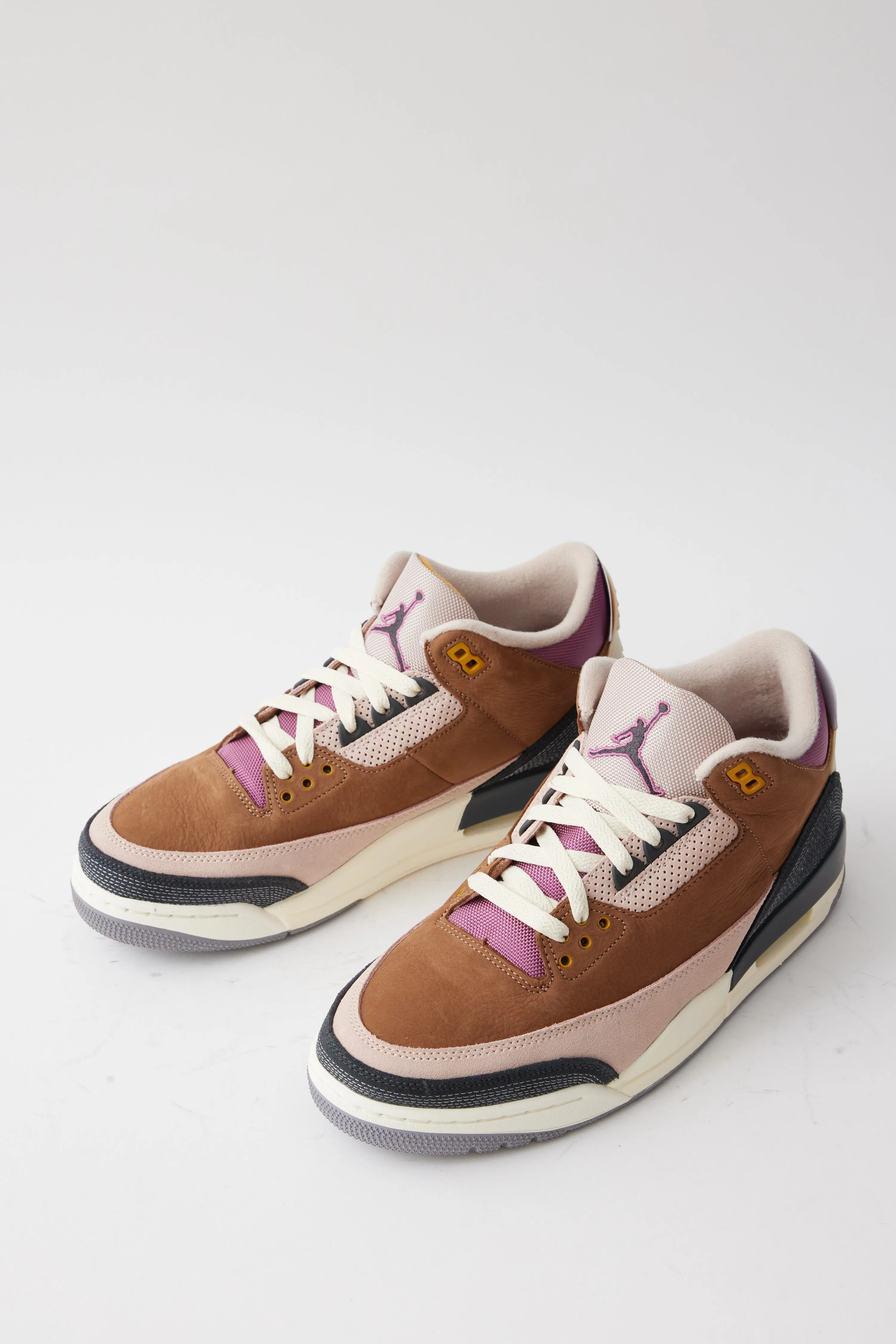 Air Jordan 3 Retro Sneaker