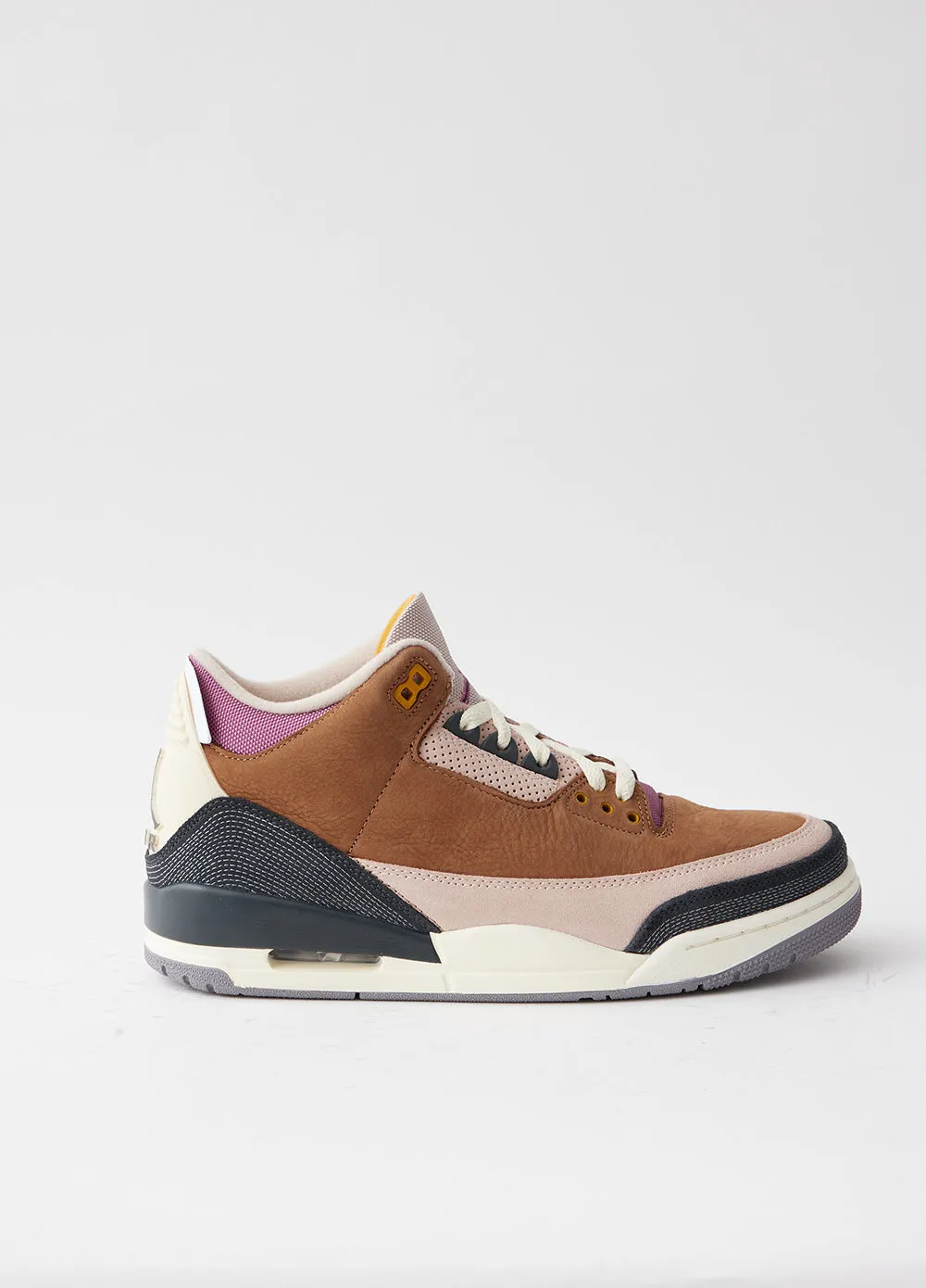 Air Jordan 3 Retro Sneaker