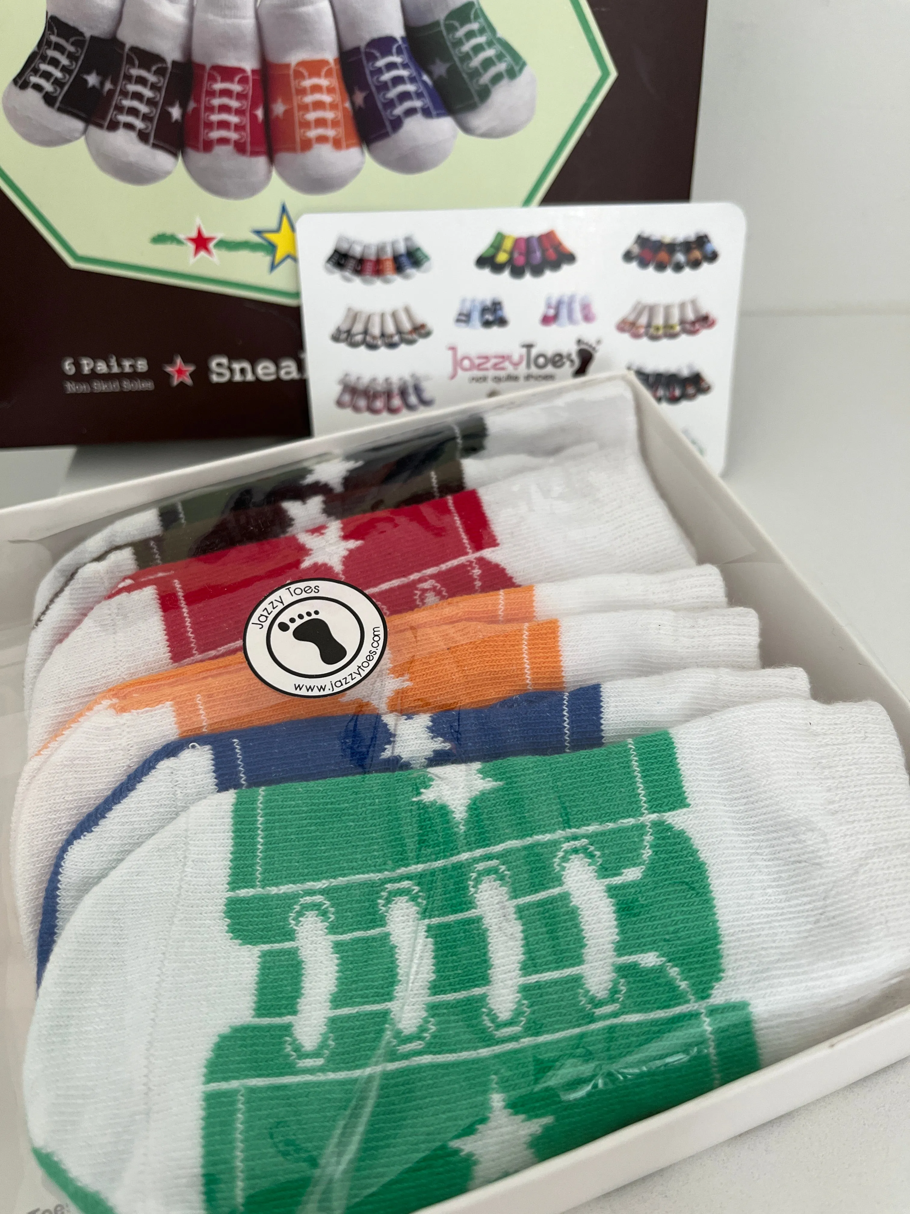 BNWT Sneaker socks. 6 pairs. 12-24m