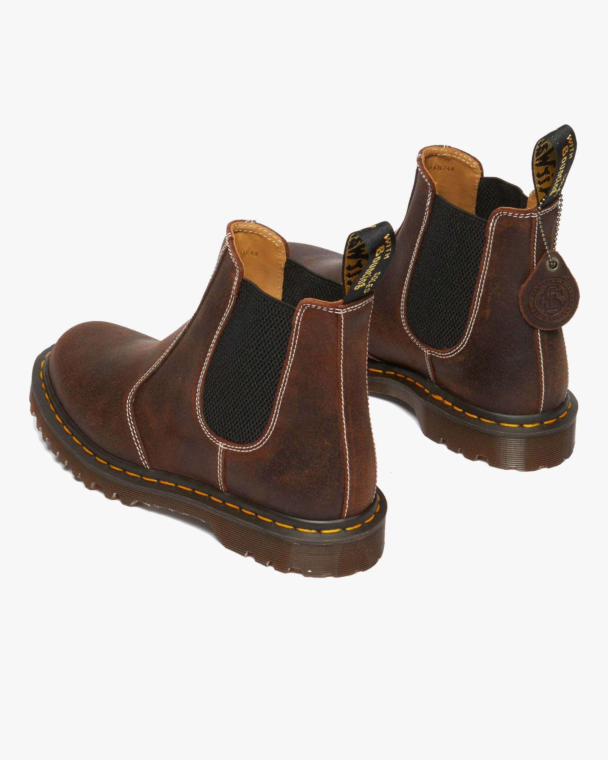 Dr Martens Made In England 2976 Chelsea Boots - Rustic Brown Wax Commander