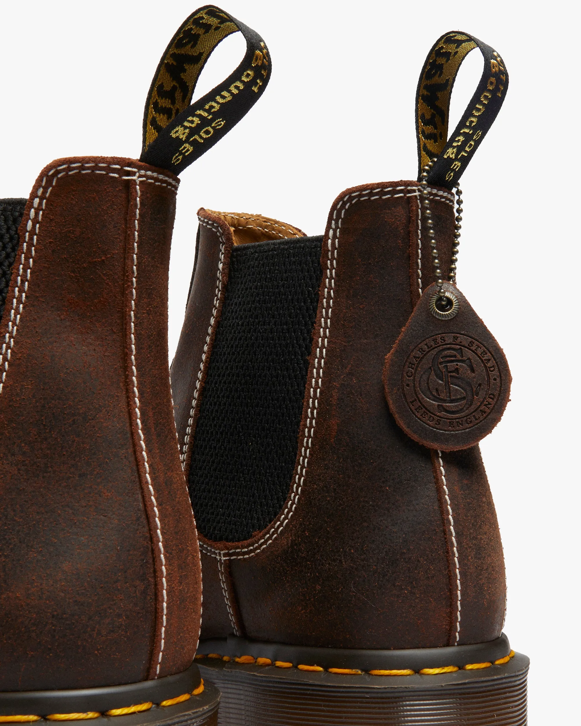Dr Martens Made In England 2976 Chelsea Boots - Rustic Brown Wax Commander
