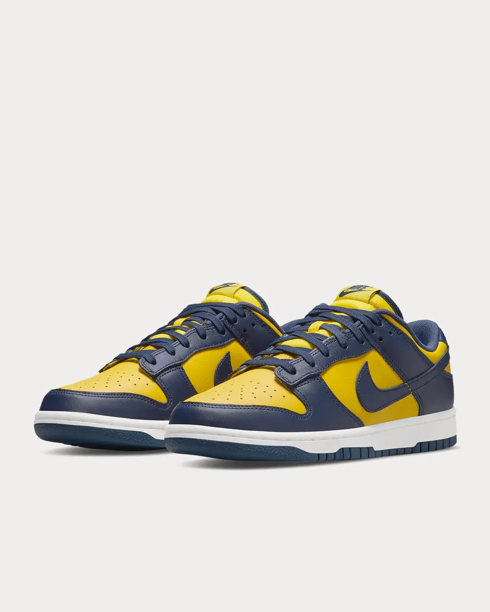 Dunk Low Retro Varsity Maize / White / Total Orange / Midnight Navy Low Top Sneakers