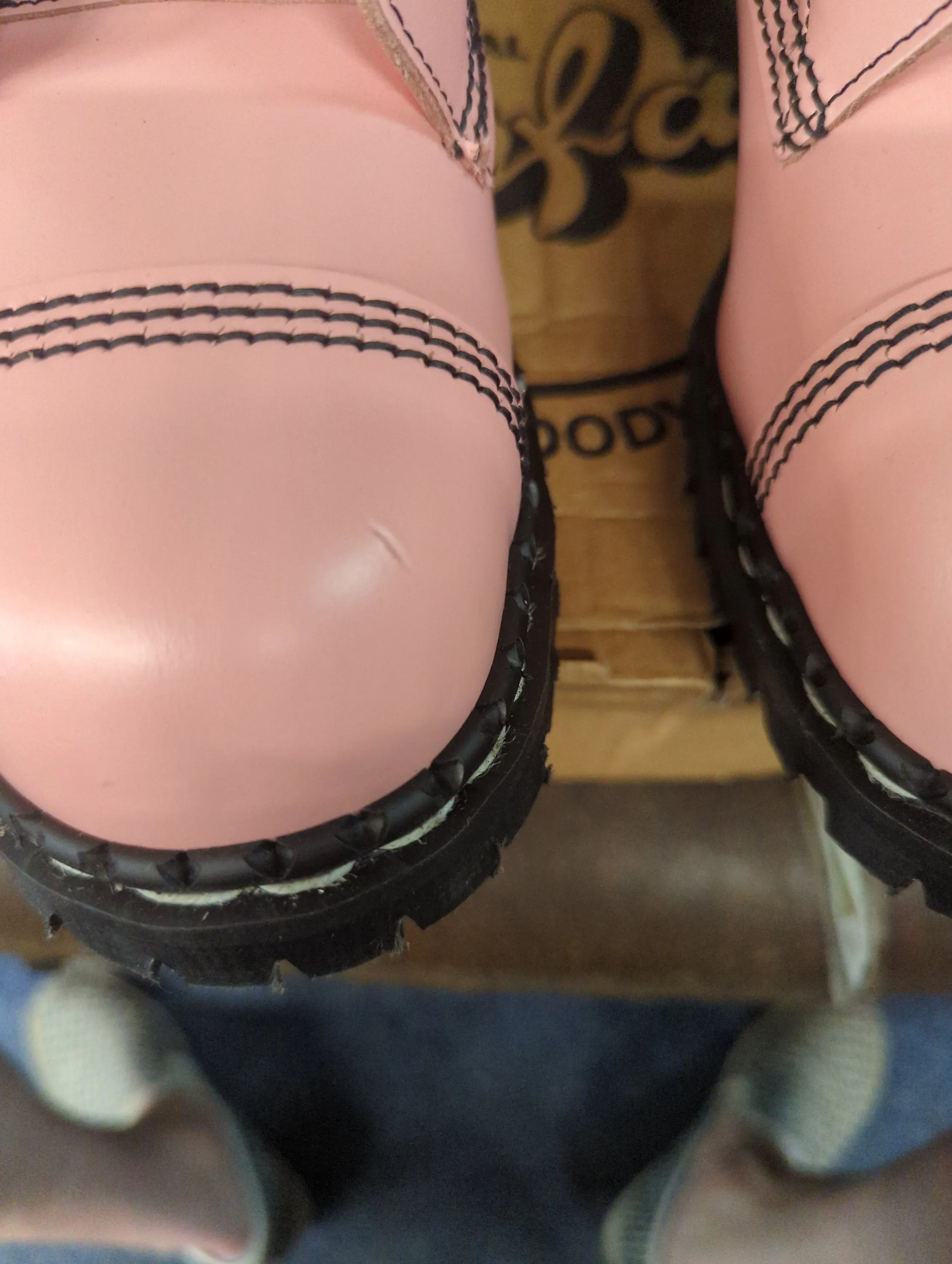 Gripfast 10 Hole Pink Made in England Size 8