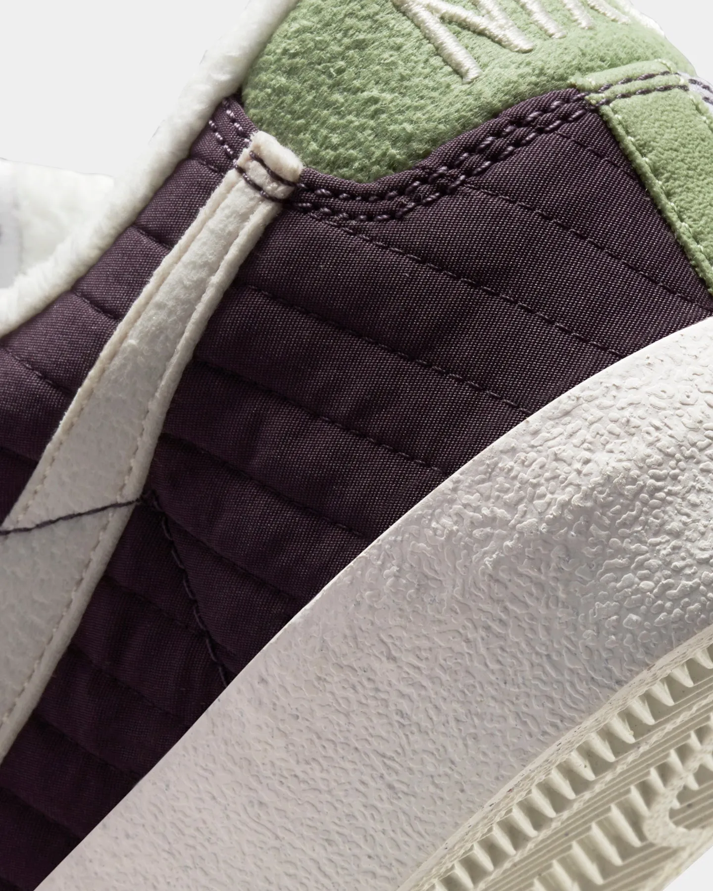 Nike Blazer Low '77 LX NN Cave Purple/Sail
