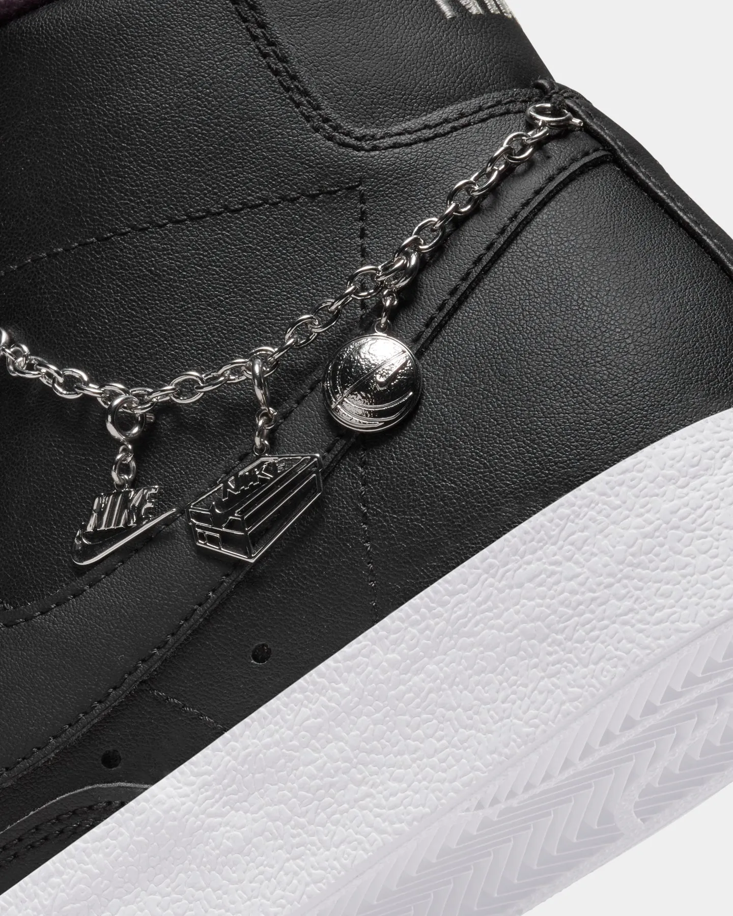 Nike Women's Blazer Mid '77 LX Black/Black/Metal