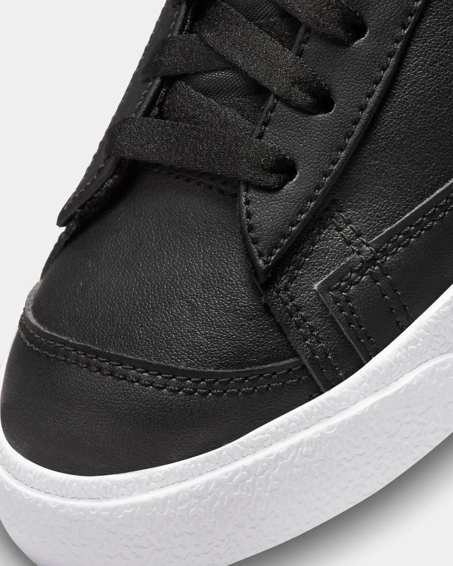 Nike Women's Blazer Mid '77 LX Black/Black/Metal
