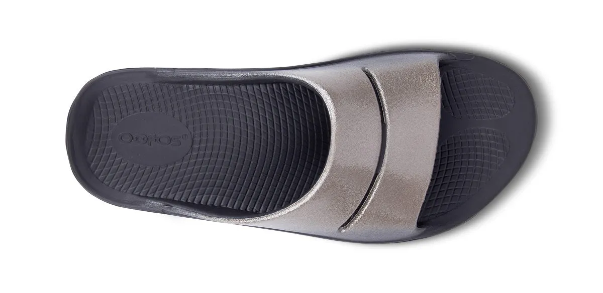 OOFOS Women's OOahh Luxe Slide - Latte