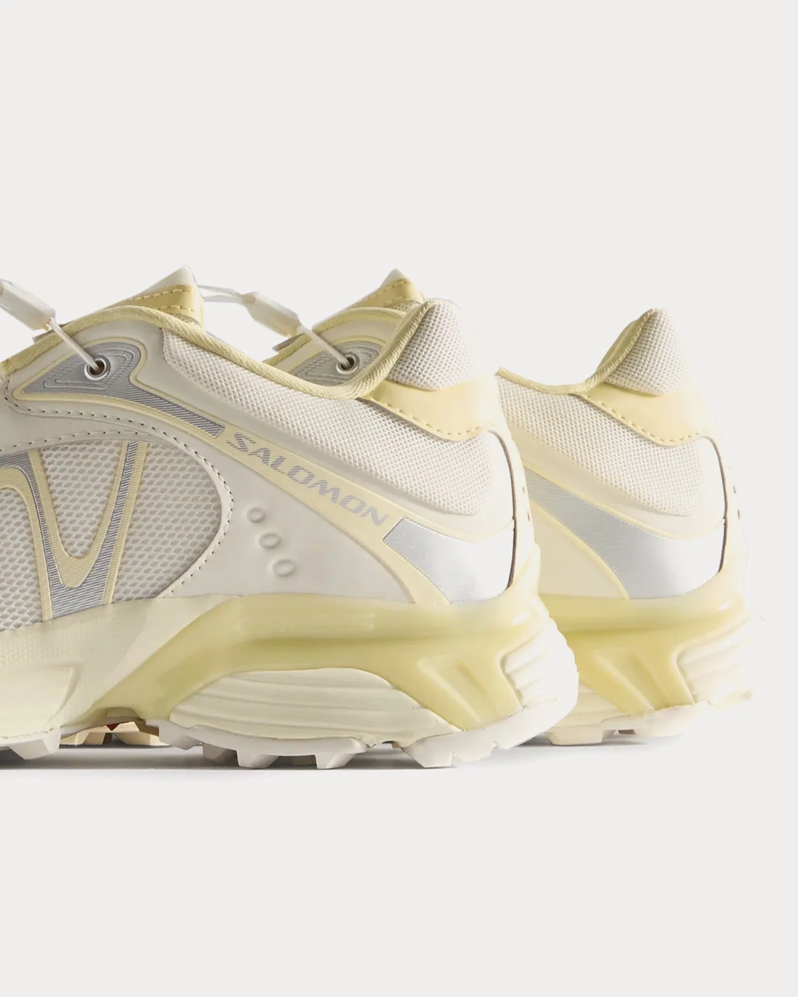 XT-Whisper Vanilla / Transparent Yellow / Silver Low Top Sneakers